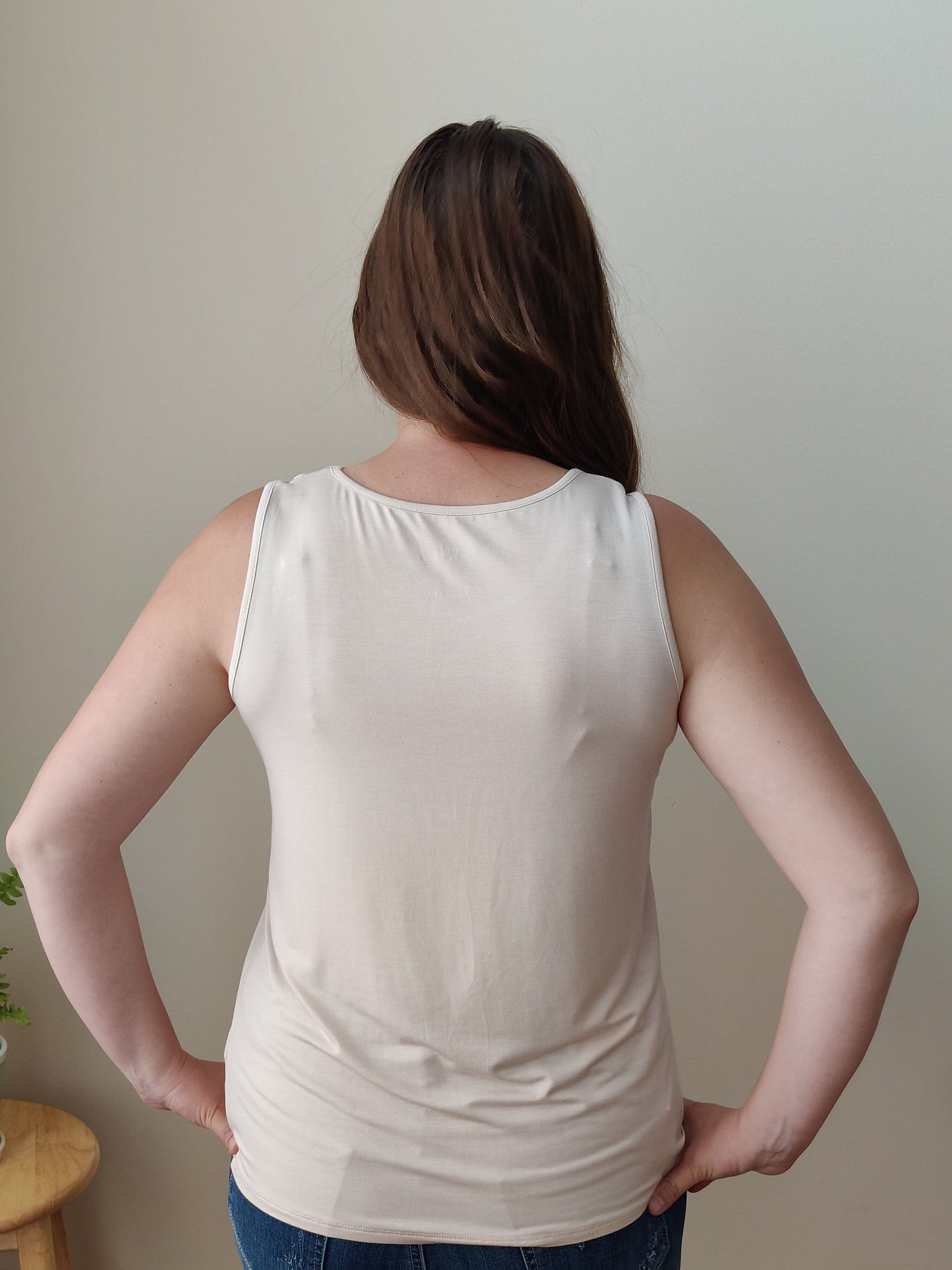 Cut-out Perfect Scoop Neck Tank - Linen sleeveless top Grace & Lace