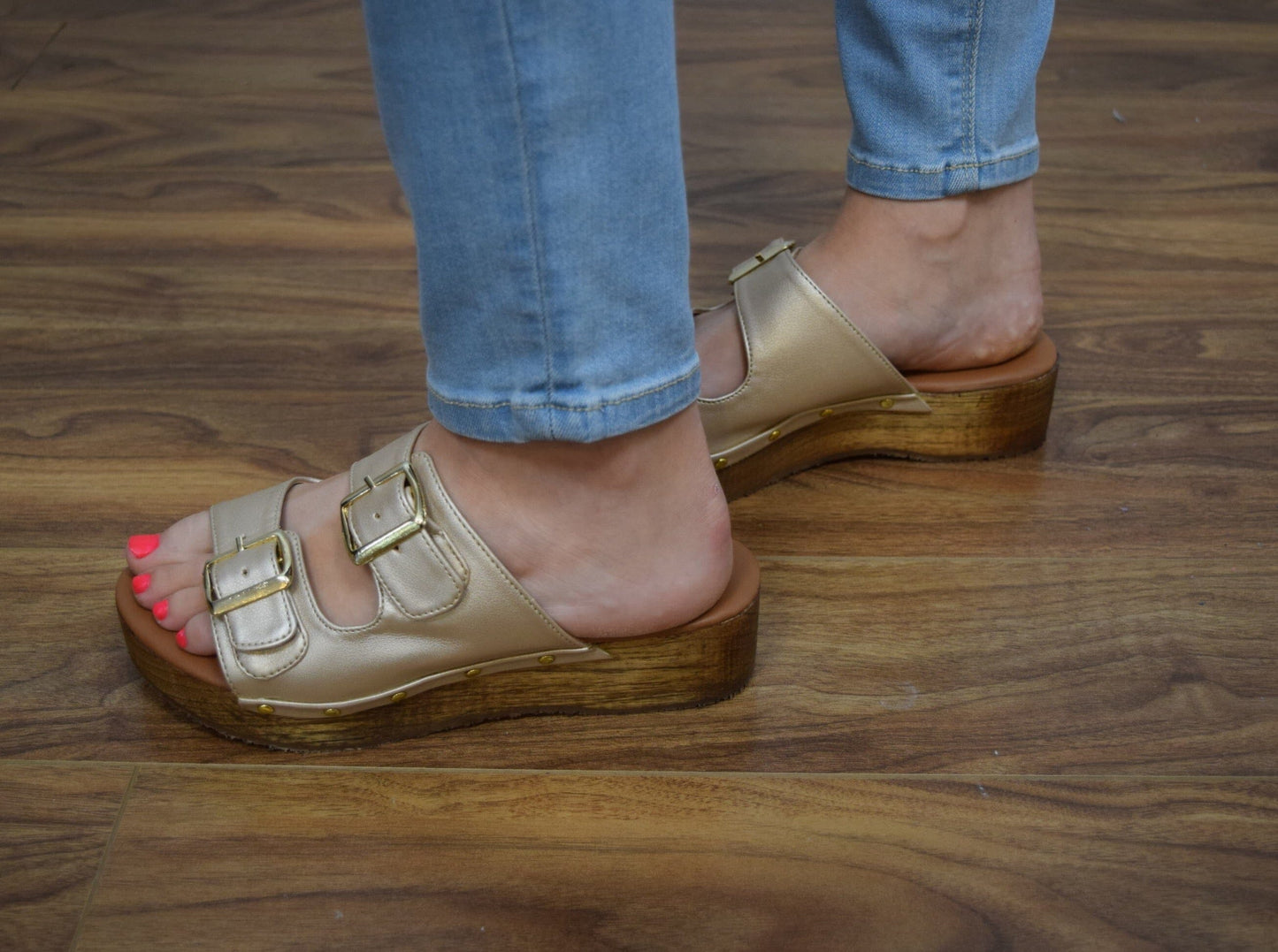 Dani Sandals shoes Makers