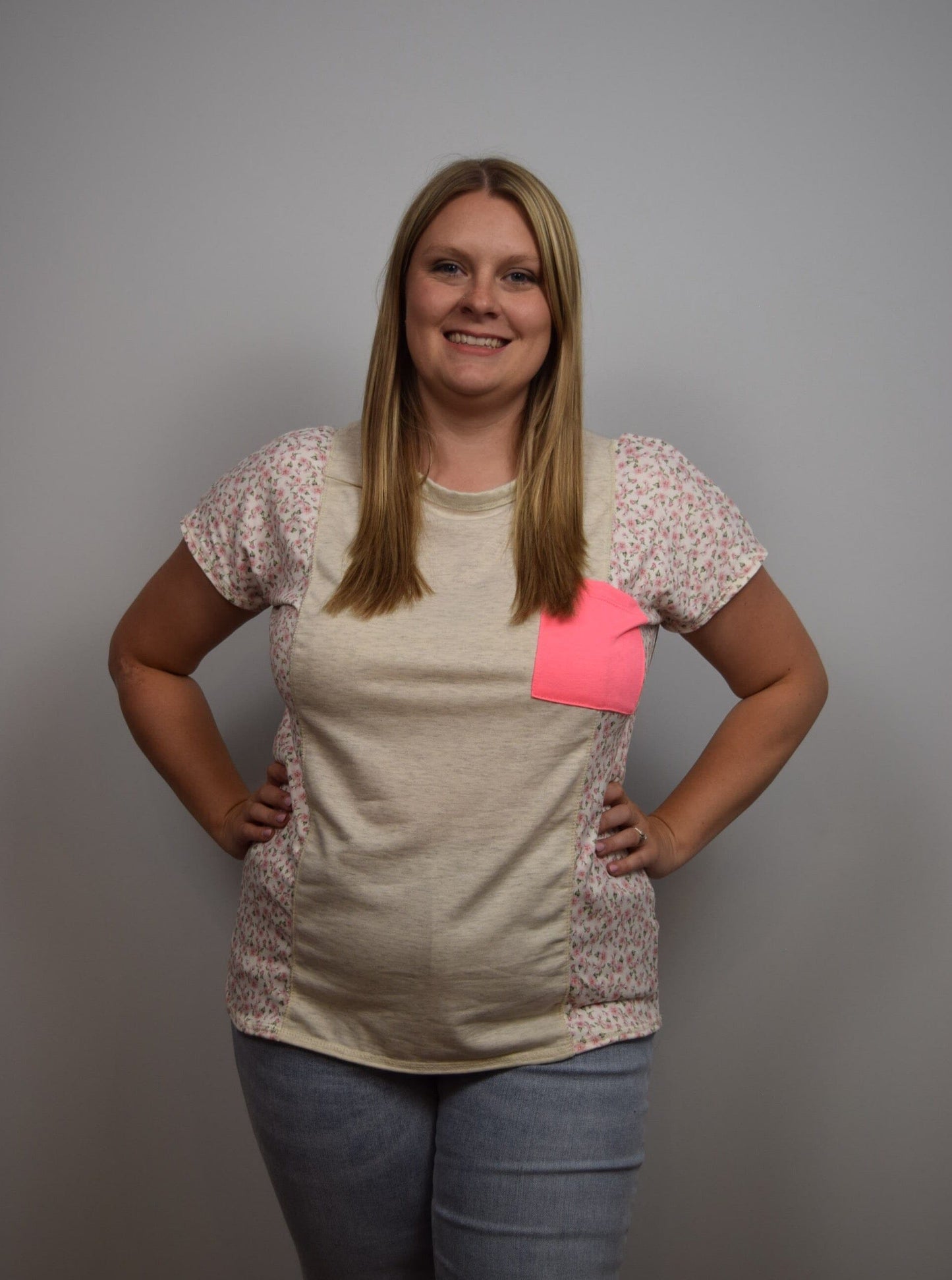 Mae Pink Ditsy Floral Pocket Tee tee Heimish