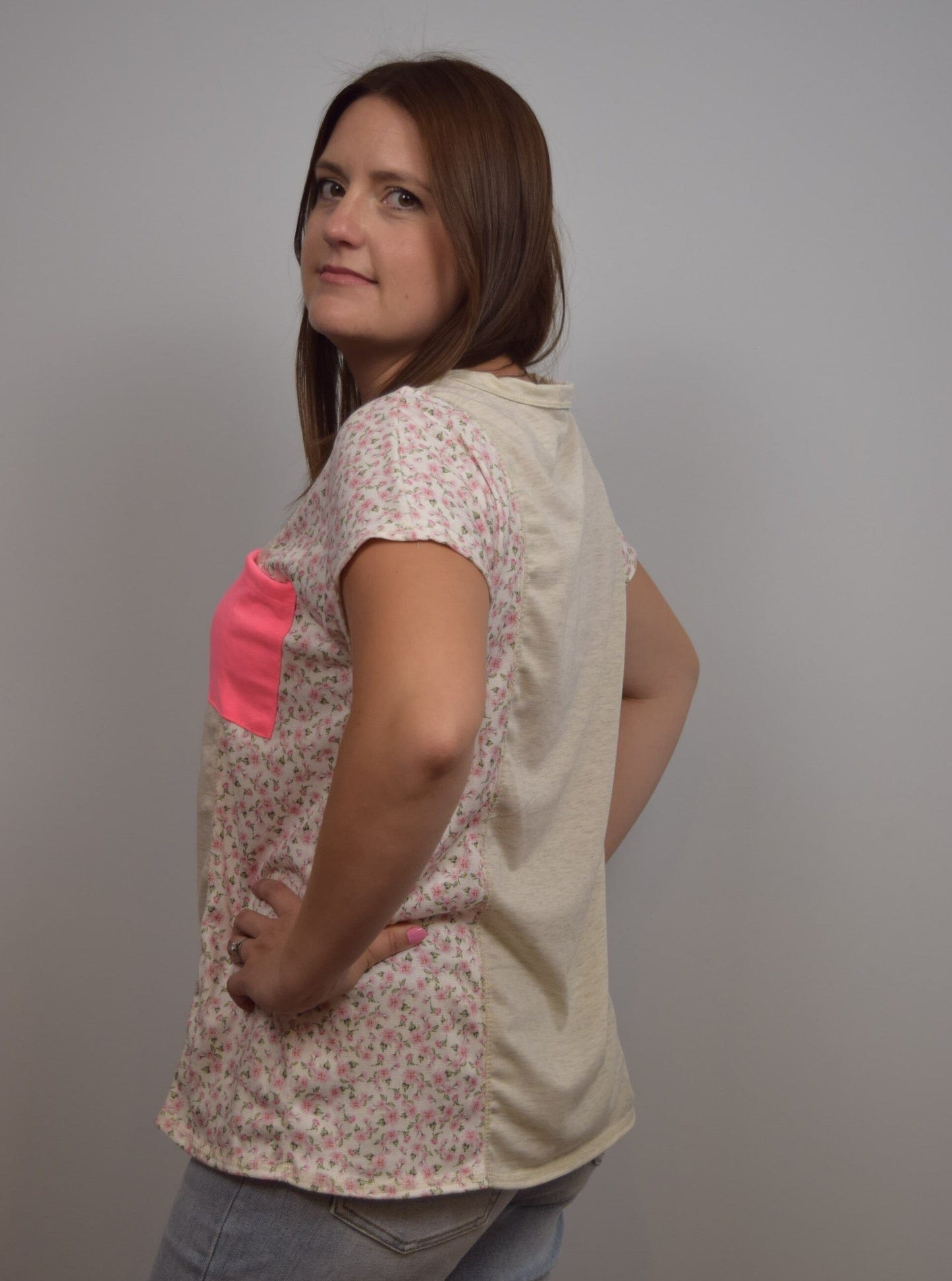 Mae Pink Ditsy Floral Pocket Tee tee Heimish