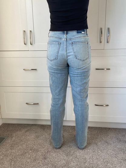 Tanya Jeans by Daze Denim jeans Unapologetic Boutique 